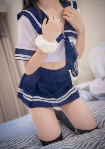 年轻漂亮岳每4伦理