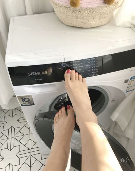 我和女闺蜜69式互慰