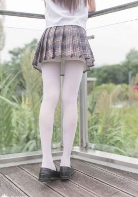 一楼一鬼